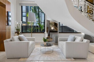 176 S Hibiscus Dr in Miami Beach, FL - Building Photo - Building Photo