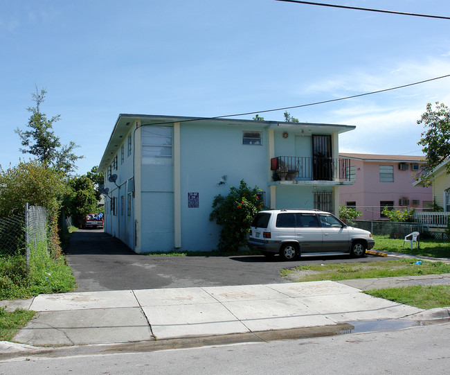 721 NW 2nd St in Miami, FL - Building Photo - Building Photo