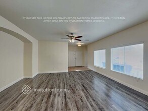 1616 Little Crow Ave in Las Vegas, NV - Building Photo - Building Photo