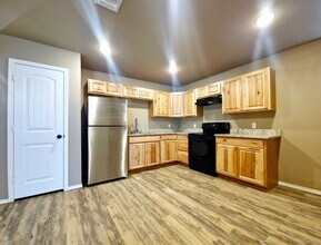 3613 E 3rd Pl in Lubbock, TX - Building Photo - Building Photo