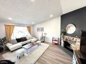 2500 Kirkwood Dr in Hayward, CA - Building Photo