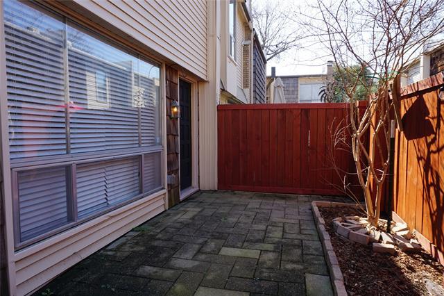 2702 Douglas Ave in Dallas, TX - Building Photo - Building Photo