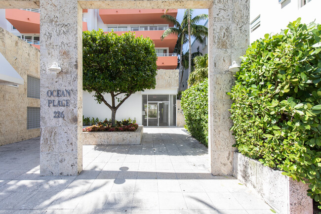 Ocean Place in Miami Beach, FL - Building Photo - Building Photo