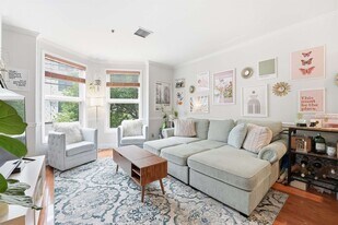 725 Jefferson St in Hoboken, NJ - Building Photo