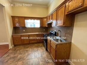1227 W 10th St in North Little Rock, AR - Building Photo - Building Photo