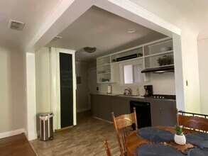 1478 Benton Dr in Redding, CA - Building Photo - Building Photo