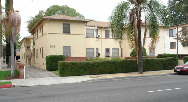 319 Sierra Madre Blvd in Pasadena, CA - Building Photo - Building Photo