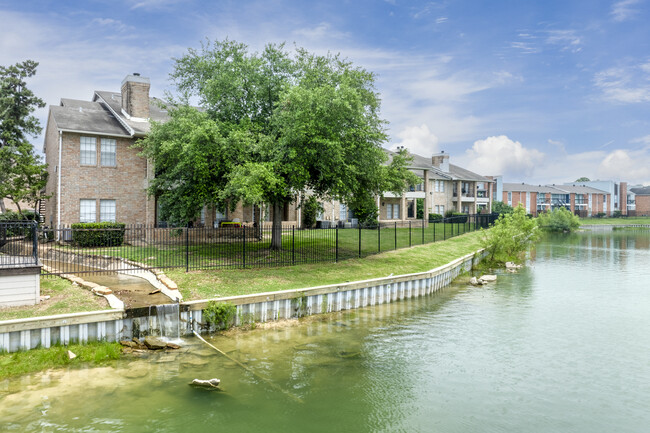 The Lofts at Spring Lake in Houston, TX - Foto de edificio - Primary Photo