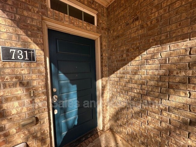 property at 731 SW 14th St