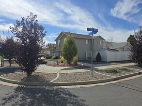 1361 N 325 E in Layton, UT - Building Photo - Building Photo