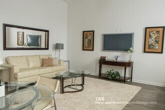 932 W Dakin St in Chicago, IL - Building Photo - Building Photo