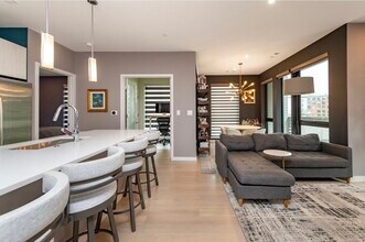 45 W 3rd St, Unit 309 in Boston, MA - Building Photo - Building Photo