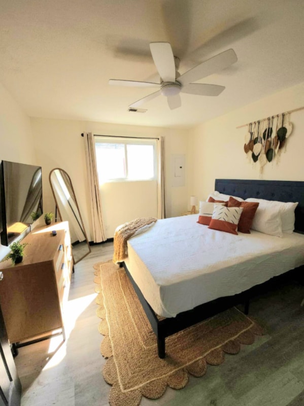 361 Cherry St in Norfolk, VA - Foto de edificio - Building Photo