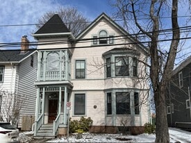 168 Weymouth St in Charlottetown, PE - Building Photo