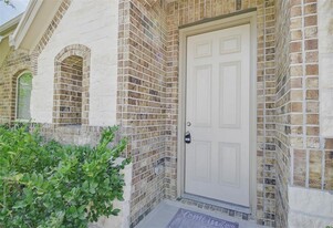 21457 Lambeth Ridge Ln in Kingwood, TX - Foto de edificio - Building Photo