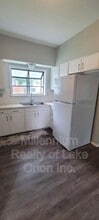 747 N Main St in Lapeer, MI - Building Photo - Building Photo