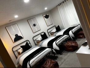 5151 W Split Rock Dr in South Jordan, UT - Foto de edificio - Building Photo