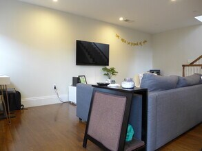 27 E Springfield St, Unit 6 in Boston, MA - Foto de edificio - Building Photo