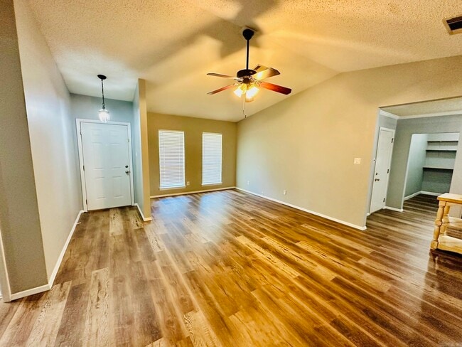 414 Newcomb Cove in Benton, AR - Building Photo - Building Photo