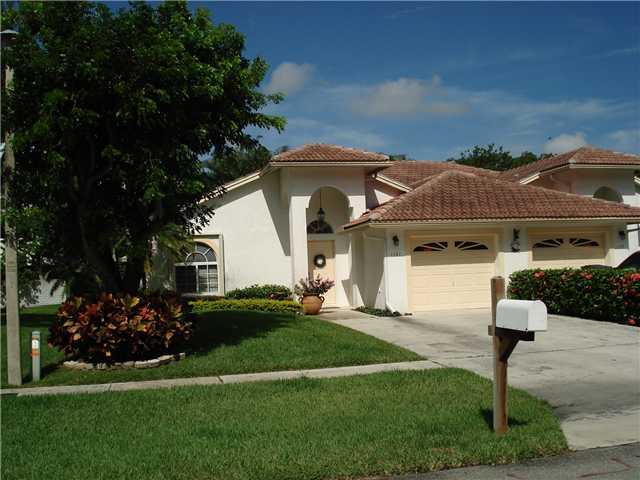 1141 Mulberry Pl in Wellington, FL - Building Photo - Building Photo