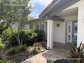 1991 Kansas Ave NE in St. Petersburg, FL - Building Photo - Building Photo