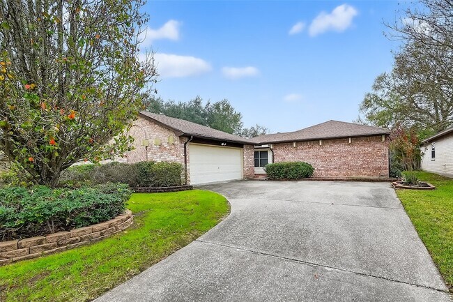 21623 Crescent Heights St in Spring, TX - Foto de edificio - Building Photo