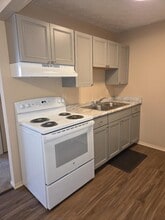 3883-3885 Bennett Rd in Cincinnati, OH - Building Photo - Building Photo