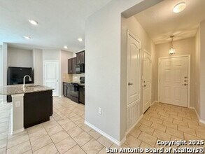 5815 Tranquil Dawn in San Antonio, TX - Foto de edificio - Building Photo