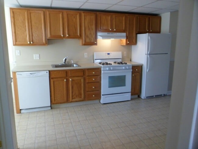 227 Standish Ave in Plymouth, MA - Building Photo - Building Photo