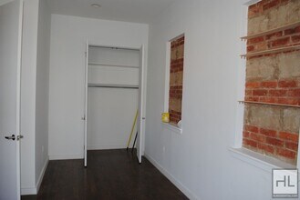 EASTERN PARKWAY / NO FEE / Spacious 2-Bed 1-Bath Crown Heights / Prospect Park in Brooklyn, NY - Building Photo - Building Photo