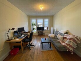 47 Linden St in Boston, MA - Building Photo