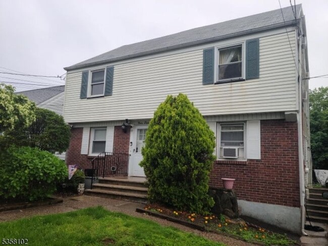 property at 36 E 7th St