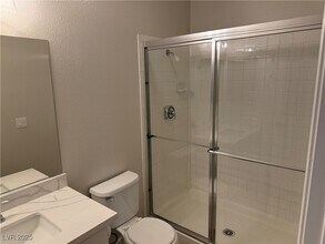 9300 Tall Wood Ln in Las Vegas, NV - Building Photo - Building Photo