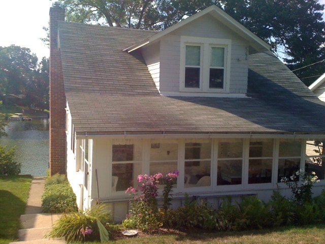property at 3676 Portage Point Blvd