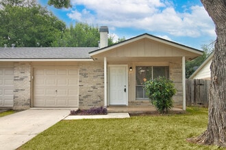 7912 Echo Wind St, Unit 7914 Echo Wind in San Antonio, TX - Building Photo - Building Photo