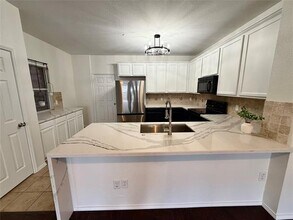 6000 Lost Valley Dr in The Colony, TX - Building Photo - Building Photo