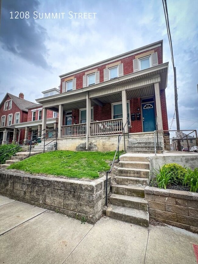 property at 1208 Summit St