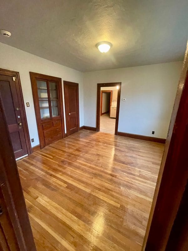 65 Lorraine St in New Britain, CT - Building Photo - Building Photo