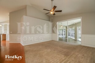 9715 Bay Colony Dr in Riverview, FL - Foto de edificio - Building Photo