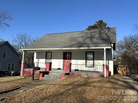 70 Crowell Dr NW in Concord, NC - Building Photo