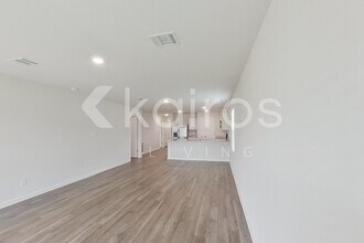 14250 Ruffian Ave in Denham Springs, LA - Building Photo - Building Photo