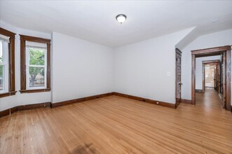 209 Dill Ave in Frederick, MD - Foto de edificio - Building Photo