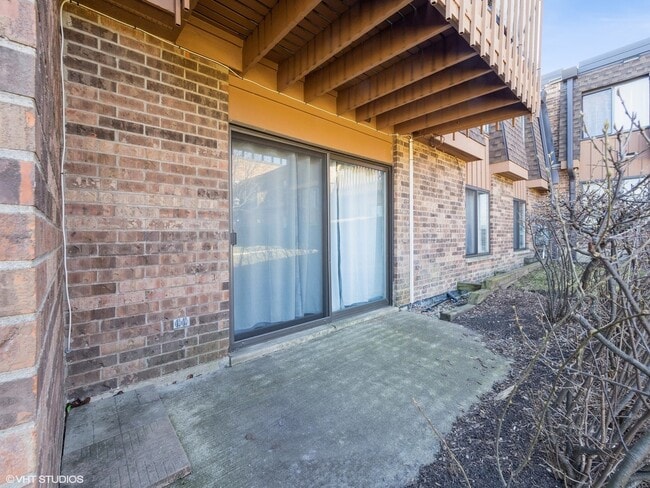 property at 625 Derry Ct