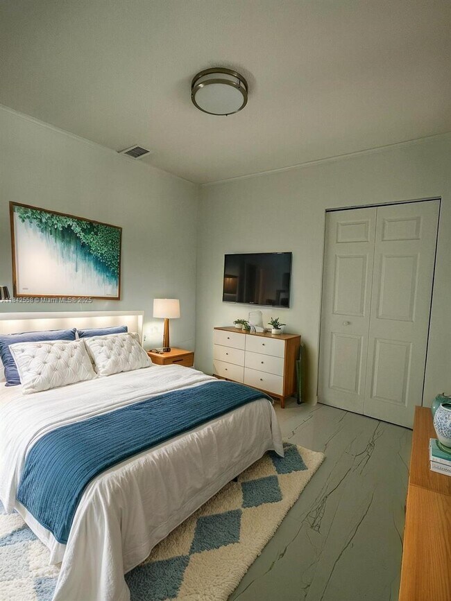 1400 N 74th Terrace in Hollywood, FL - Building Photo - Building Photo