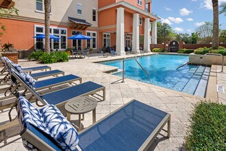 Station House At Lake Mary in Lake Mary, FL - Foto de edificio - Building Photo