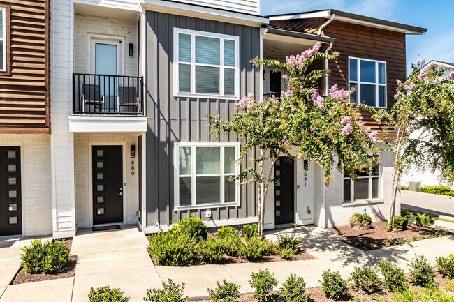 2AVES in Nashville, TN - Building Photo - Building Photo