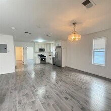 76-19 85th Dr in Queens, NY - Building Photo - Building Photo