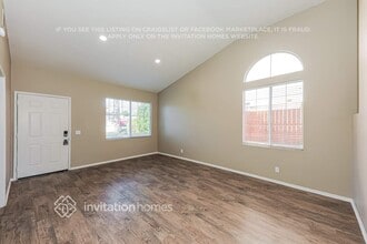 3347 N Carnation Dr in Rialto, CA - Foto de edificio - Building Photo