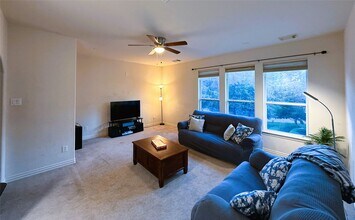 66 Fulshear Ct in The Woodlands, TX - Building Photo - Building Photo