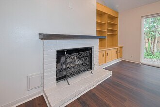 1940 E Allegro St in Houston, TX - Building Photo - Building Photo